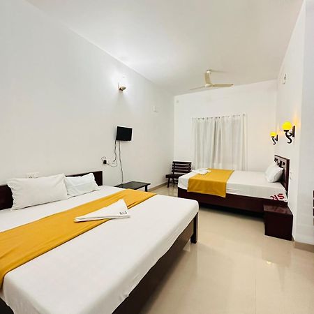 Pkn Homestay Thekkady Kumily 外观 照片