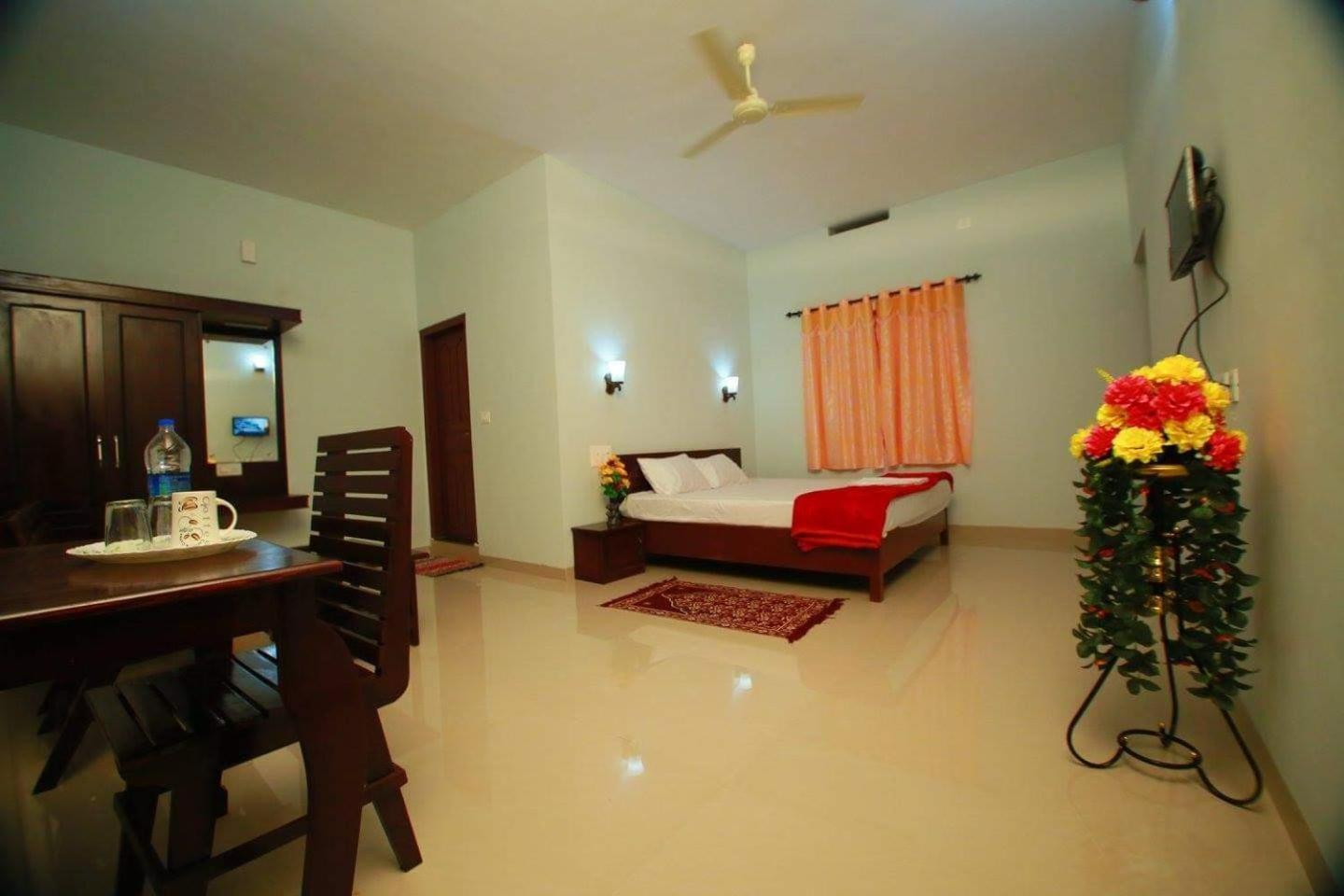 Pkn Homestay Thekkady Kumily 外观 照片
